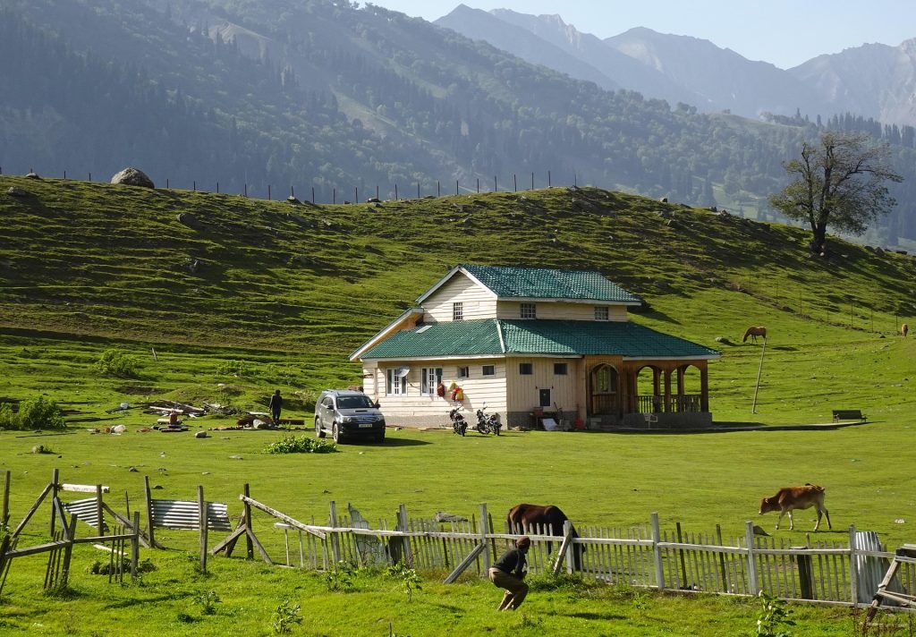 Instagrammable places in India showcasing aesthetic travel destinations